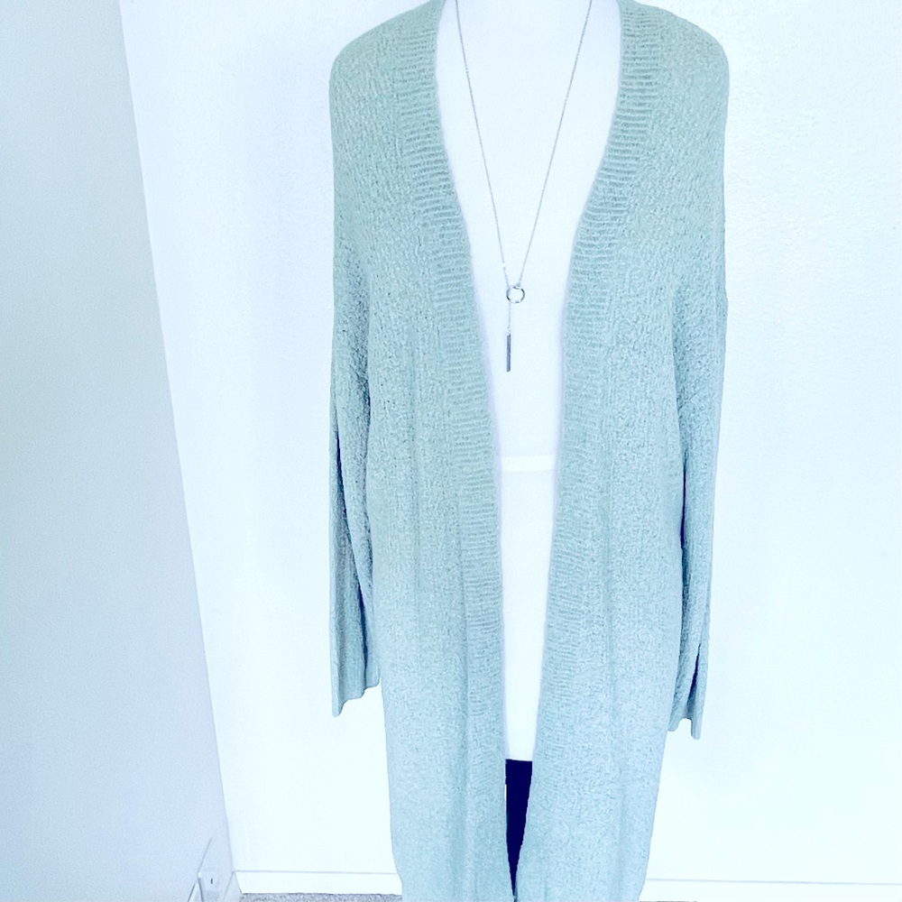 2/$30🧡Lauren Michelle Long Soft Green Cardigan